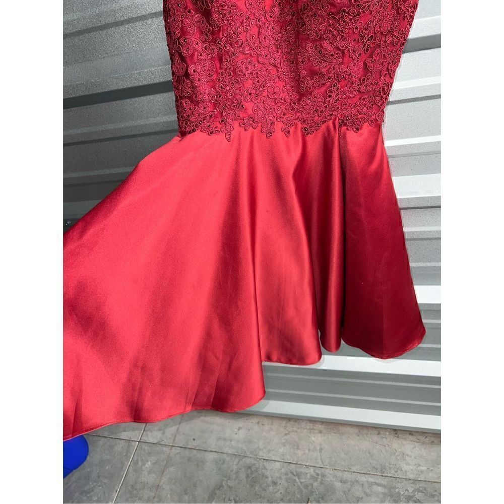 Red Dancing Queen USA Lace & Satin Pocketed Mini Formal Dress Size Small - Picture 5 of 10